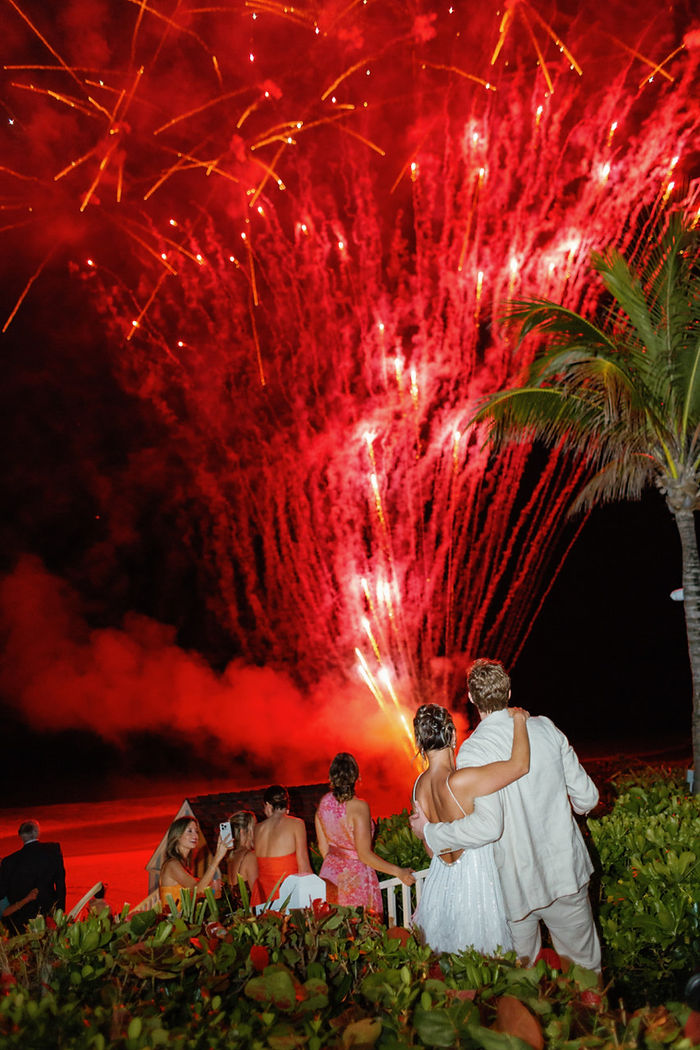 A romantic reception oceanside
