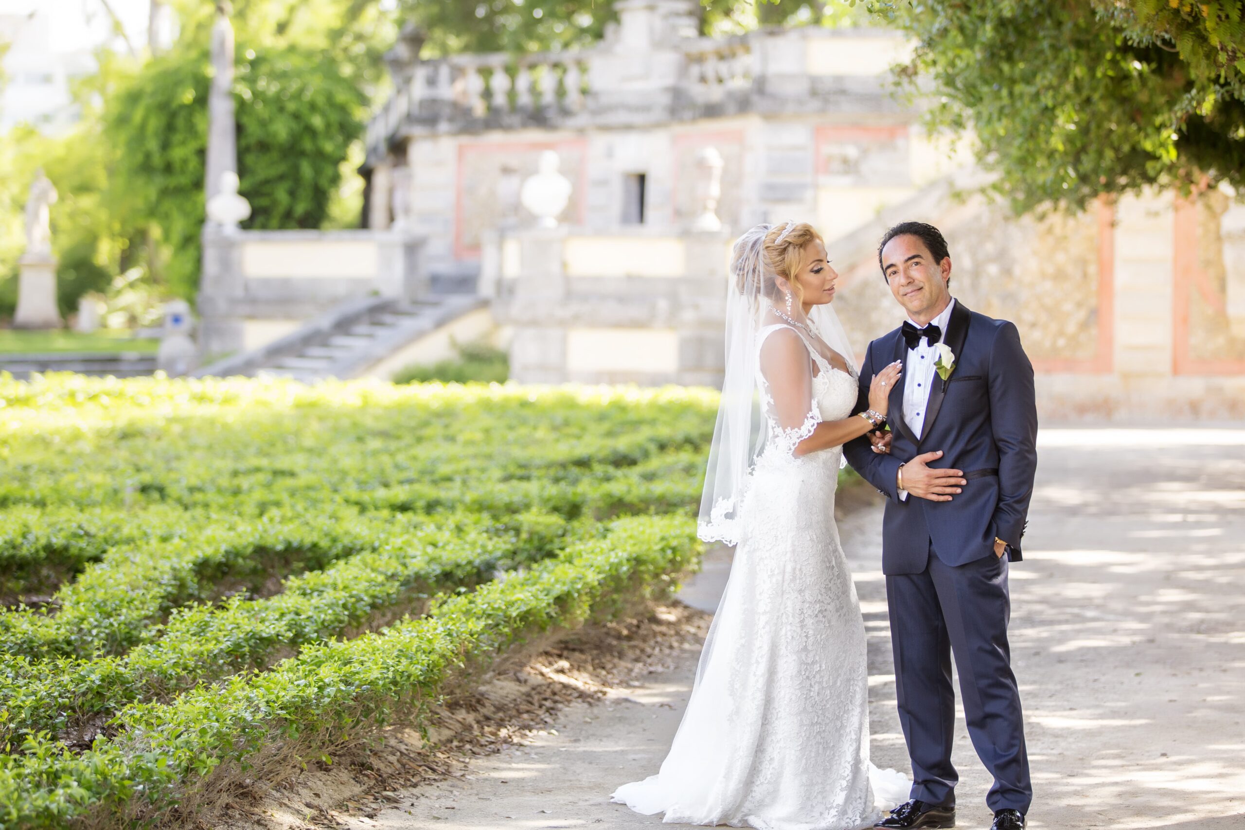 Airbrush vs Traditional Bridal Makeup — The Complete Comparison Guide